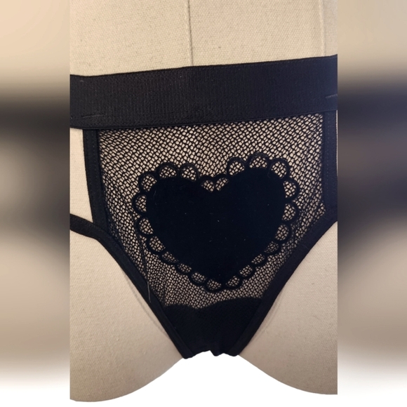 NWOT Black Bra and Panty Set - Picture 7 of 10